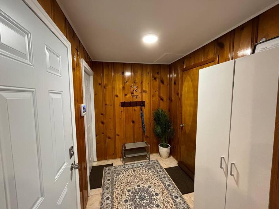 Cozy Spacious Work Friendly Lotus With Garden View High Speed Free Wi Fi And Parking Adjacent To Downtown Montreal Luaran gambar