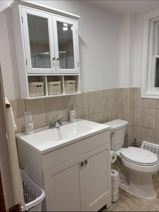 Cozy Spacious Work Friendly Lotus With Garden View High Speed Free Wi Fi And Parking Adjacent To Downtown Montreal Luaran gambar